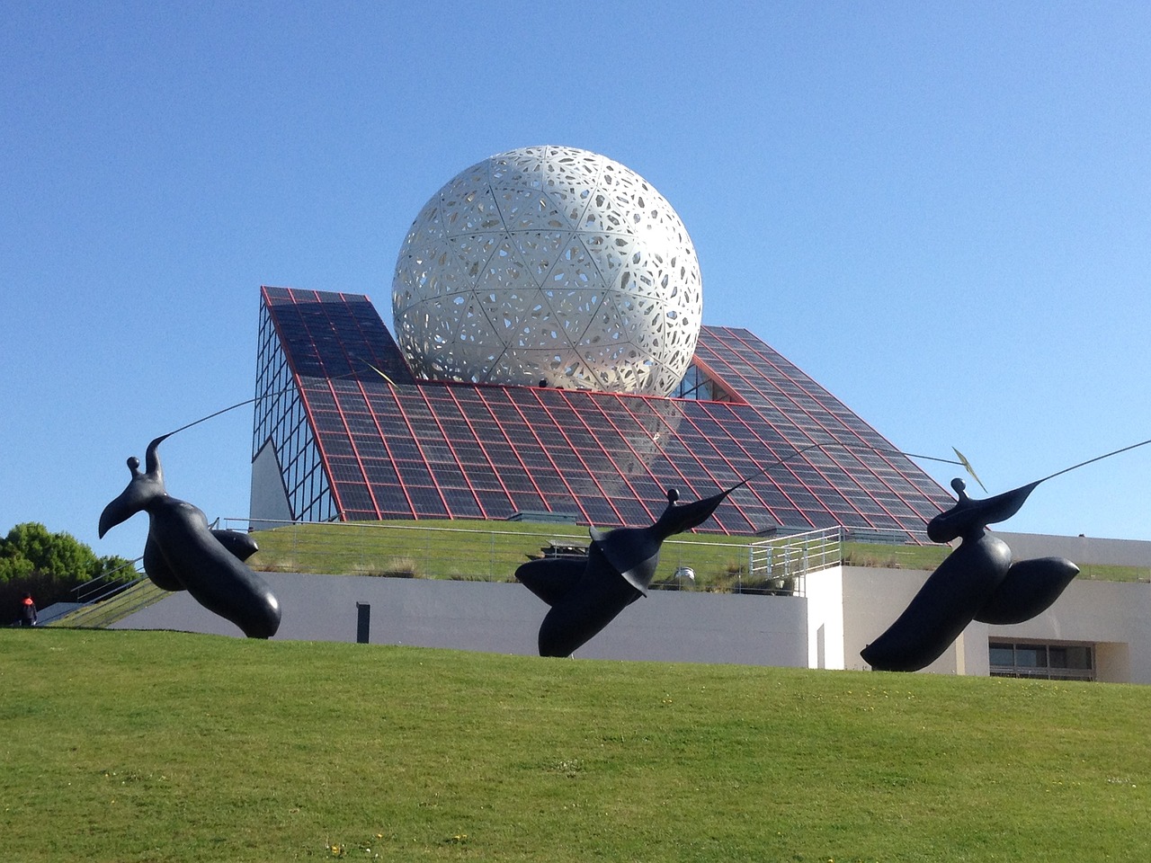 futuroscope, architecture, amusement park-916077.jpg